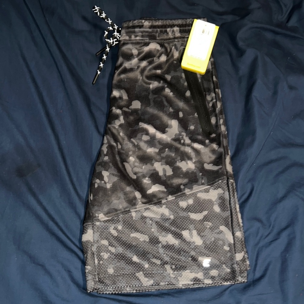 Eastbay mens shorts size medium